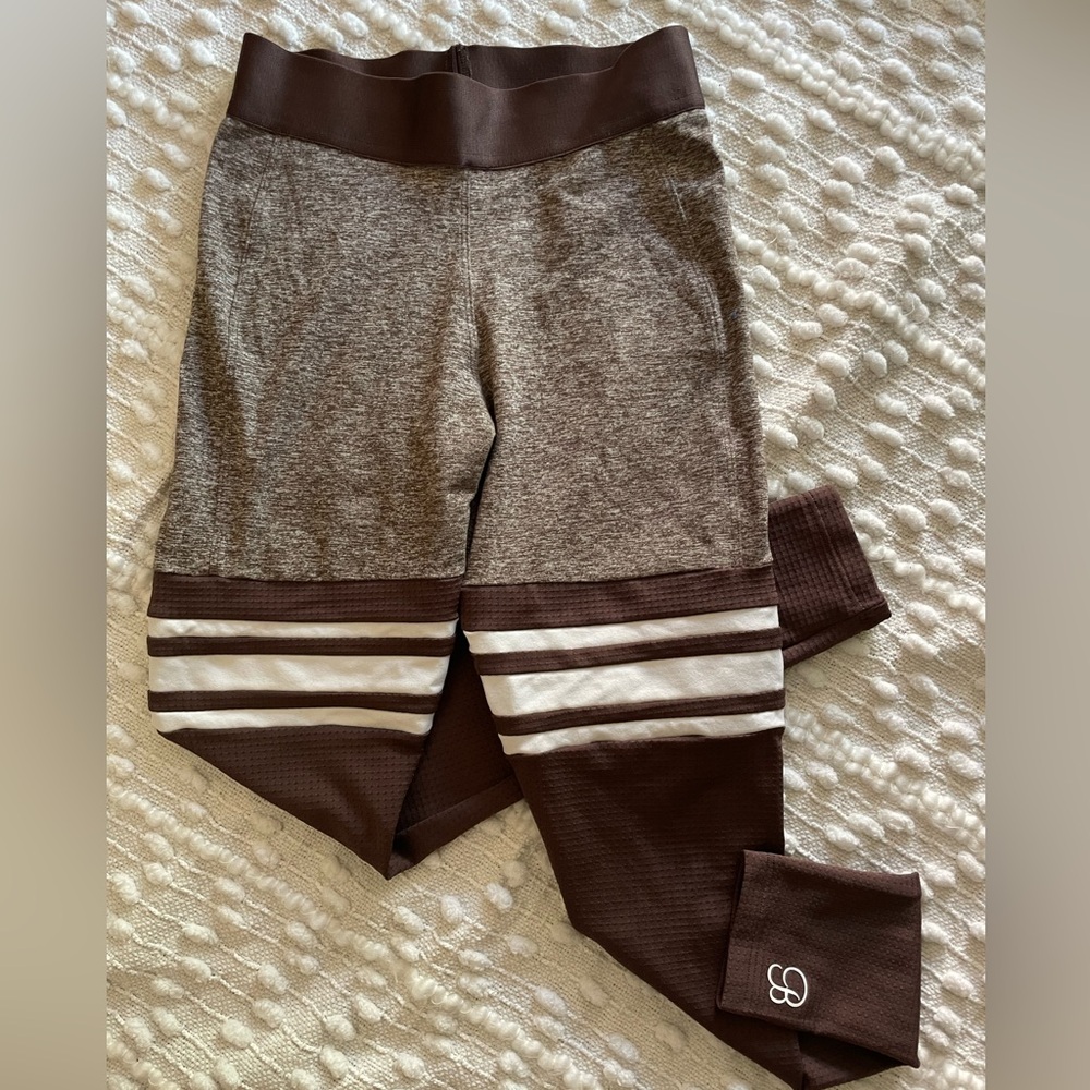 Bombshell sportswear leggings